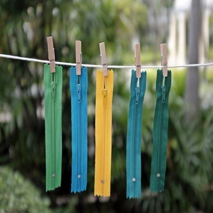 ขายส่งอุปกรณ์งานการ์เม้น บางมด - โรงงานซิปสำเร็จรูป - บริษัท ซิปโลตัส จำกัด