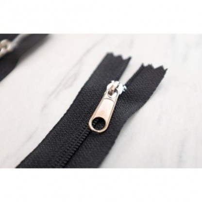 ซิปแฟชั่น พระราม 2 - โรงงานซิปสำเร็จรูป - บริษัท ซิปโลตัส จำกัด